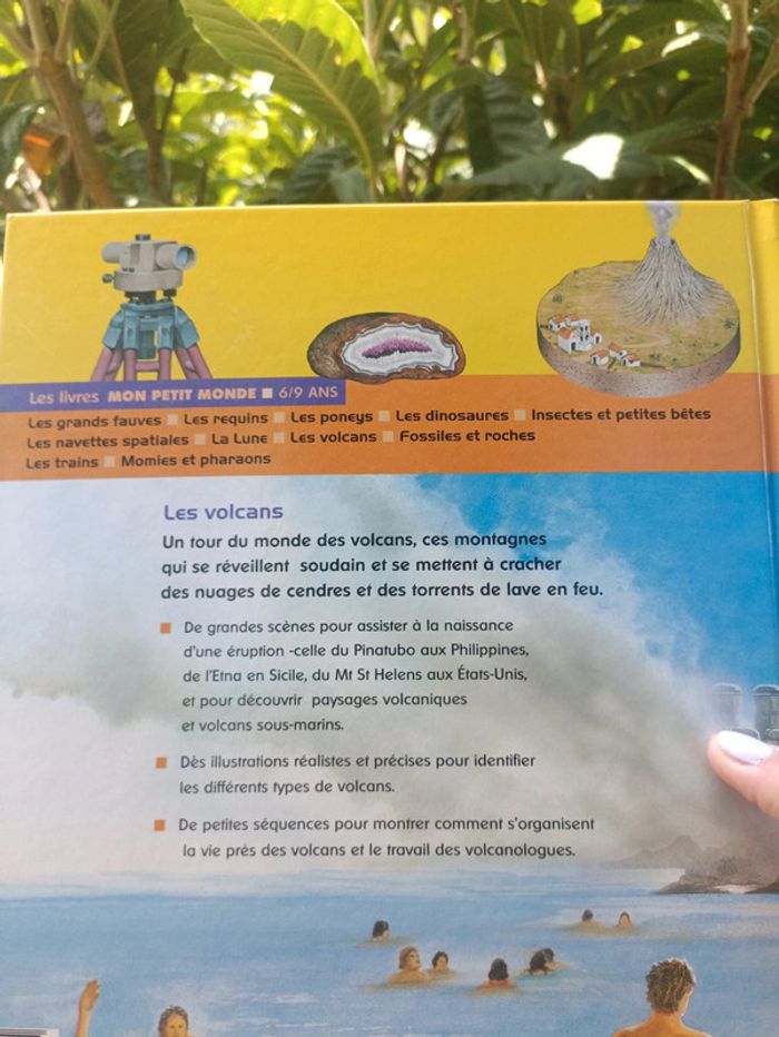 Livre mon petit monde Les volcans. - photo numéro 5