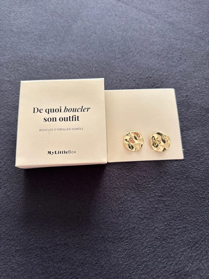 Boucle d oreilles dorées