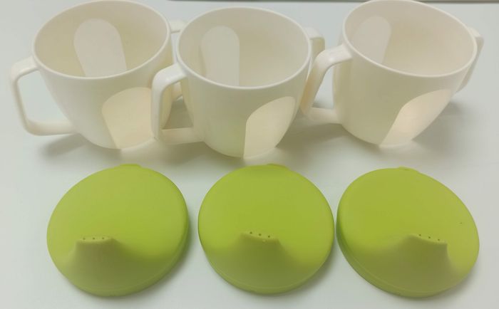 3 tasses d'apprentissage bébé à bec / Ikea - photo numéro 2