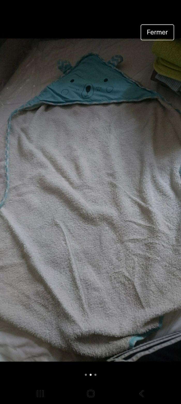 Lot cape de bain bébé - photo numéro 2