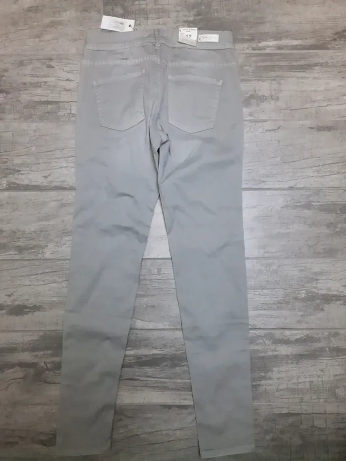 Jean slim - photo numéro 3