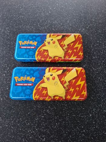 🟡 Boîtes Pokémon en métal Pikachu & Starters Paldea (vides)