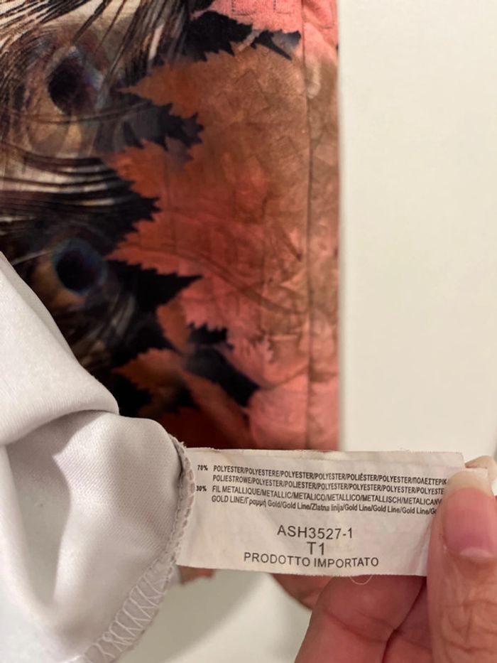 Merveilleuse robe taille 1 On dirait un tableau tellement le motif est beau - photo numéro 7