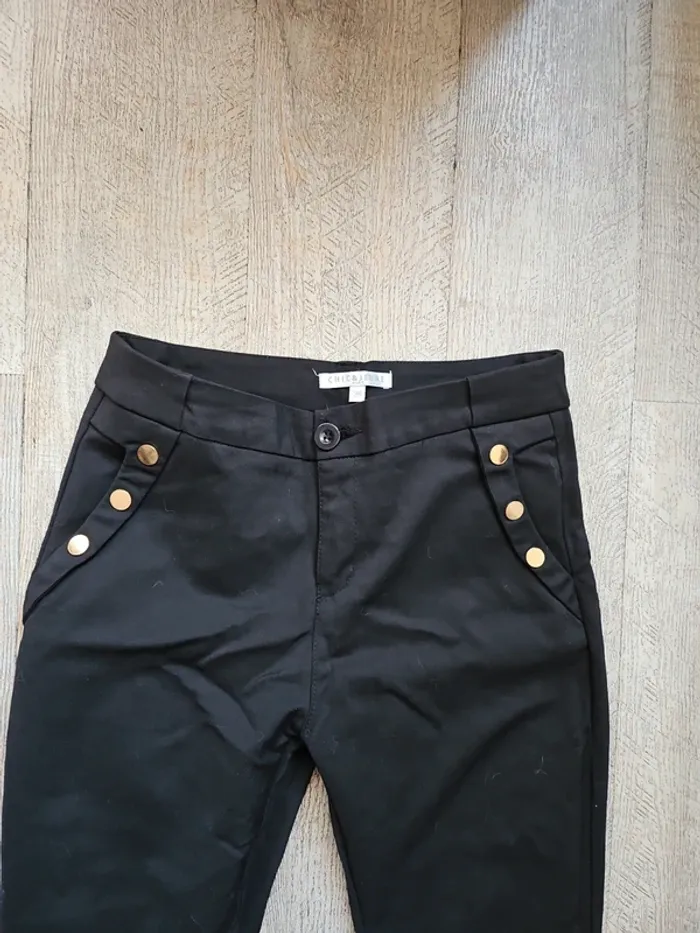Pantalon noire - photo numéro 2