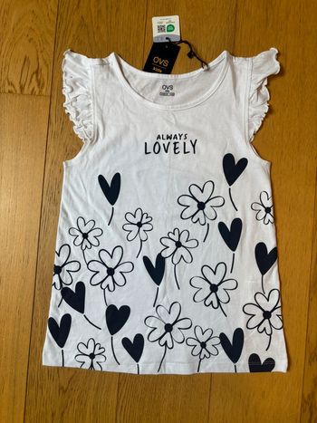 Neuf - Jolie t-shirt OVS 10 ans