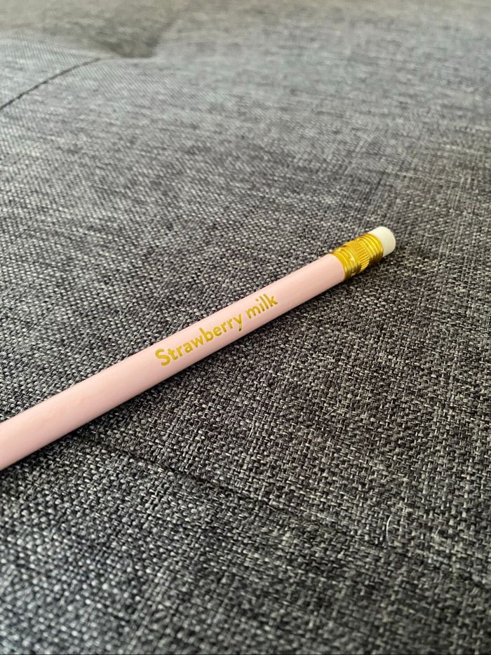 Crayon « Strawberry milk »