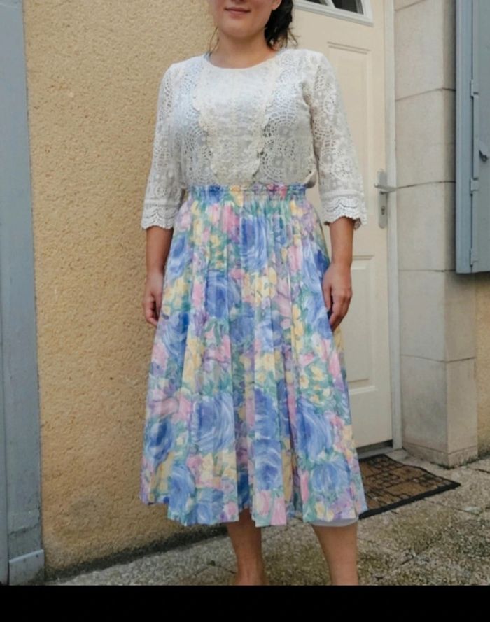 Jupe plissée fleurie