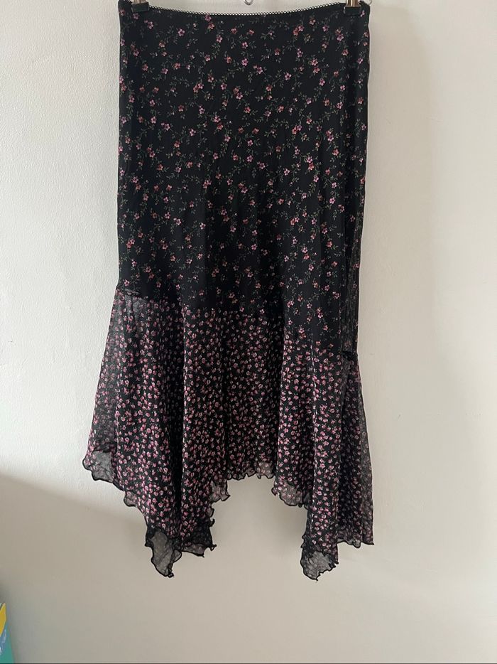 Jupe noir à fleur - photo numéro 2