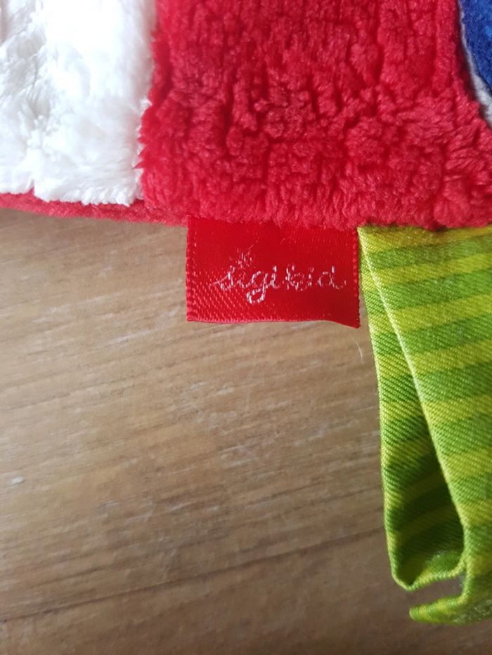 Peluche plat pompier - photo numéro 2