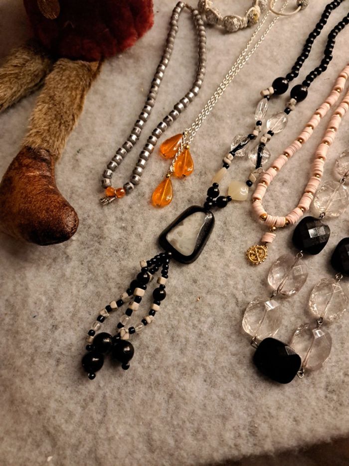 Lot de bijoux multicolore noir blanc - photo numéro 7