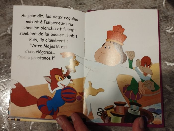 Les habits neufs de l'empereur - photo numéro 3