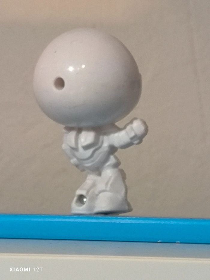 McDonald's figurine tortue ninja Michelangelo en apesanteur 2016 - photo numéro 2