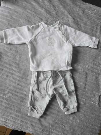 Ensemble jogging Dumbo