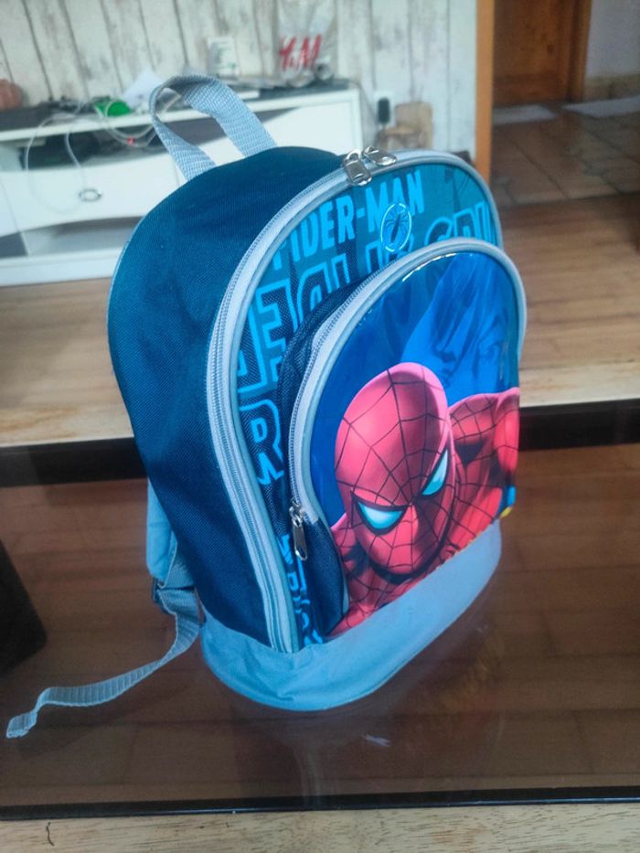 Sac à dos Spiderman - photo numéro 2