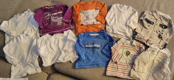 Lot t-shirts et chemises bébé 1 mois