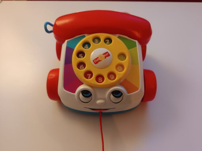 Téléphone jouet bébé à tirer Fisher Price