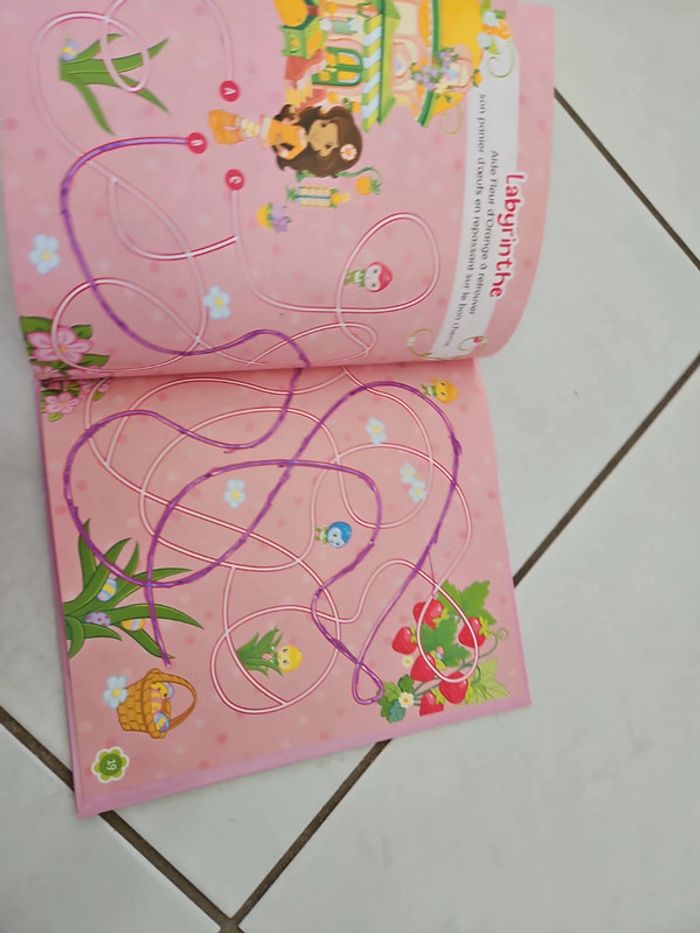 Livre Charlotte aux fraises joyeuses paques cont1 - photo numéro 10