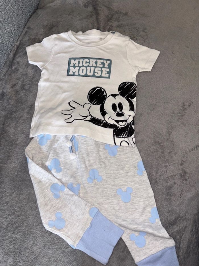 Ensemble Mickey