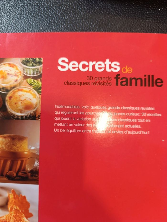 Livre Secrets de famille - photo numéro 2