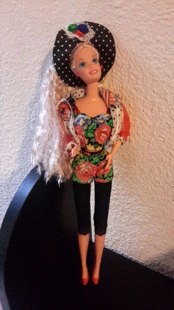 Barbie blonde tenue complète originale ancienne collection Mattel