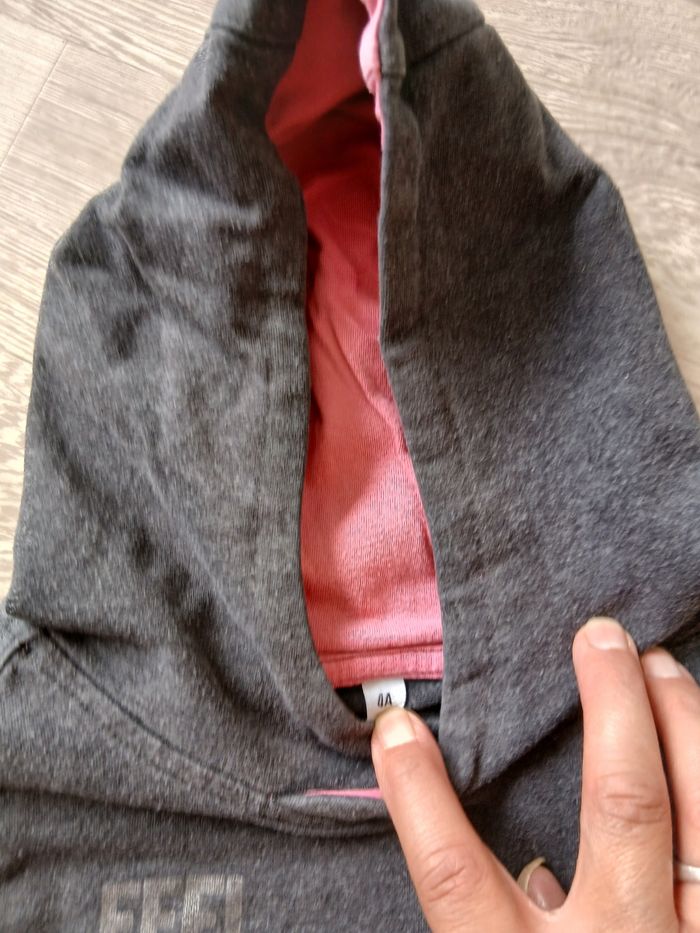 Sweat à capuche 4 ans - photo numéro 2