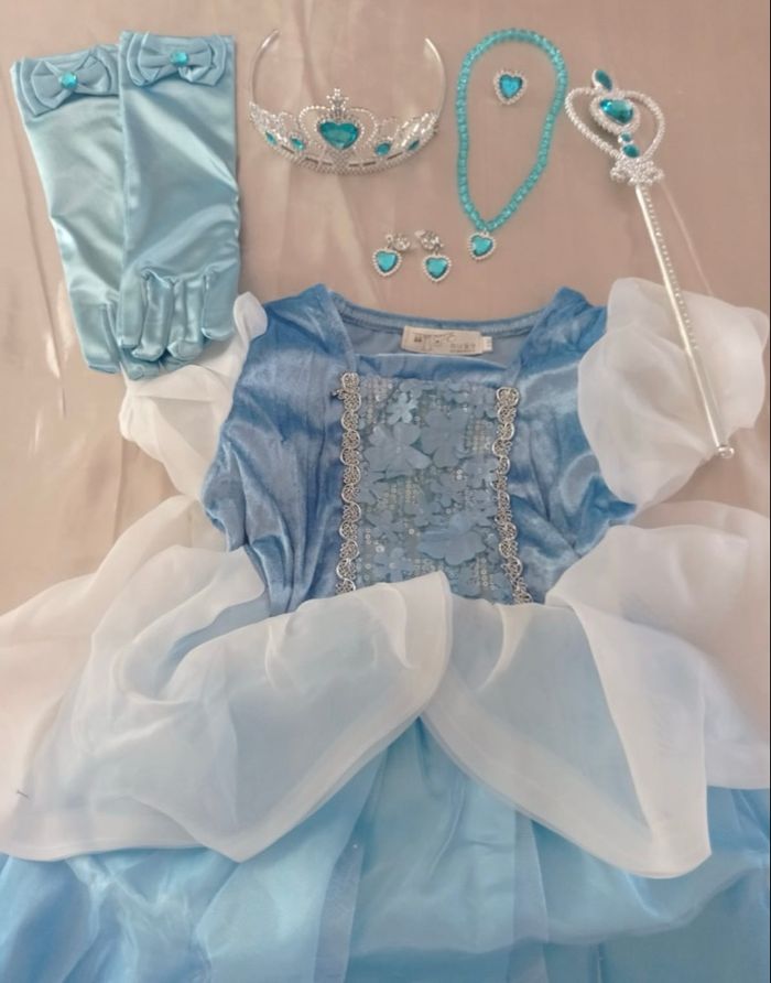 Déguisement robe princesse et accessoires 6ans - photo numéro 4