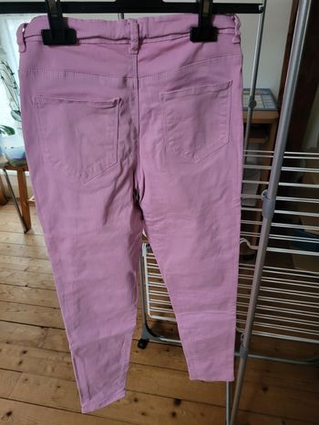 Pantalon rose neuf sans étiquette