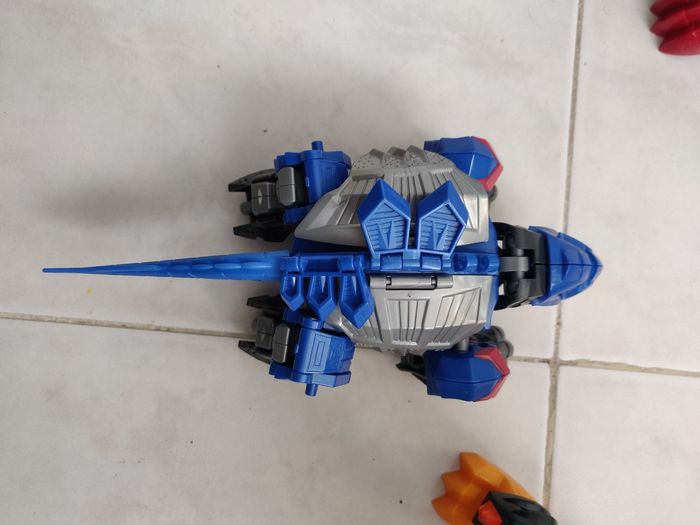 Dinosaures/dragons transformers - photo numéro 6