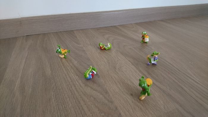 Figurines kinder crocodiles "Crazy crocos Bienvenue à Crocoville" (1992) - photo numéro 2