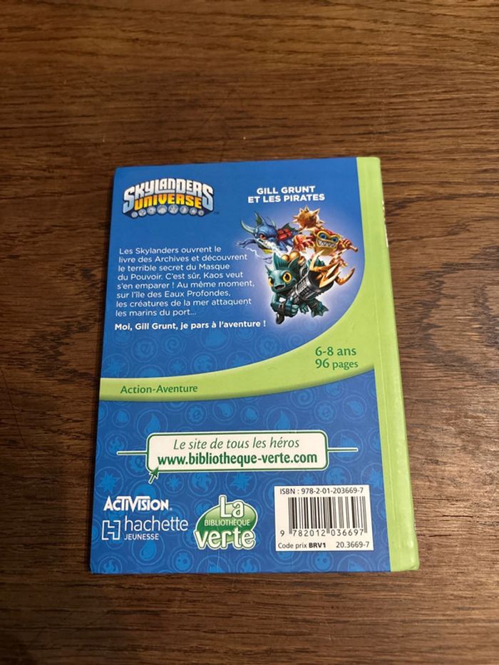Livre la bibliothèque verte skylanders univers gill grunt et les pirates - photo numéro 2
