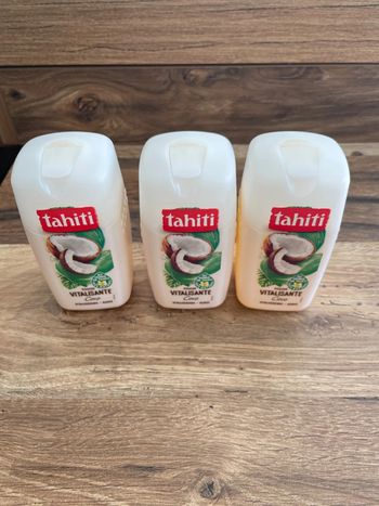3 Tahiti coco