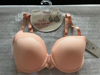 Soutien-gorge rose Triumph neuf
