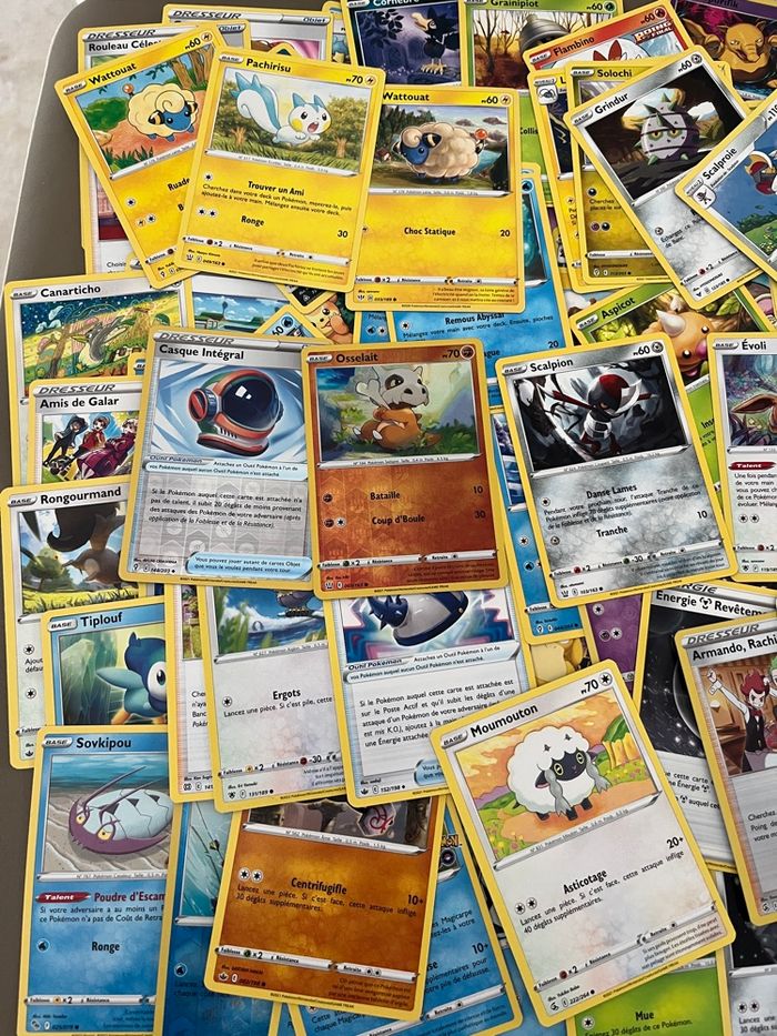 100 cartes Pokémon - photo numéro 4