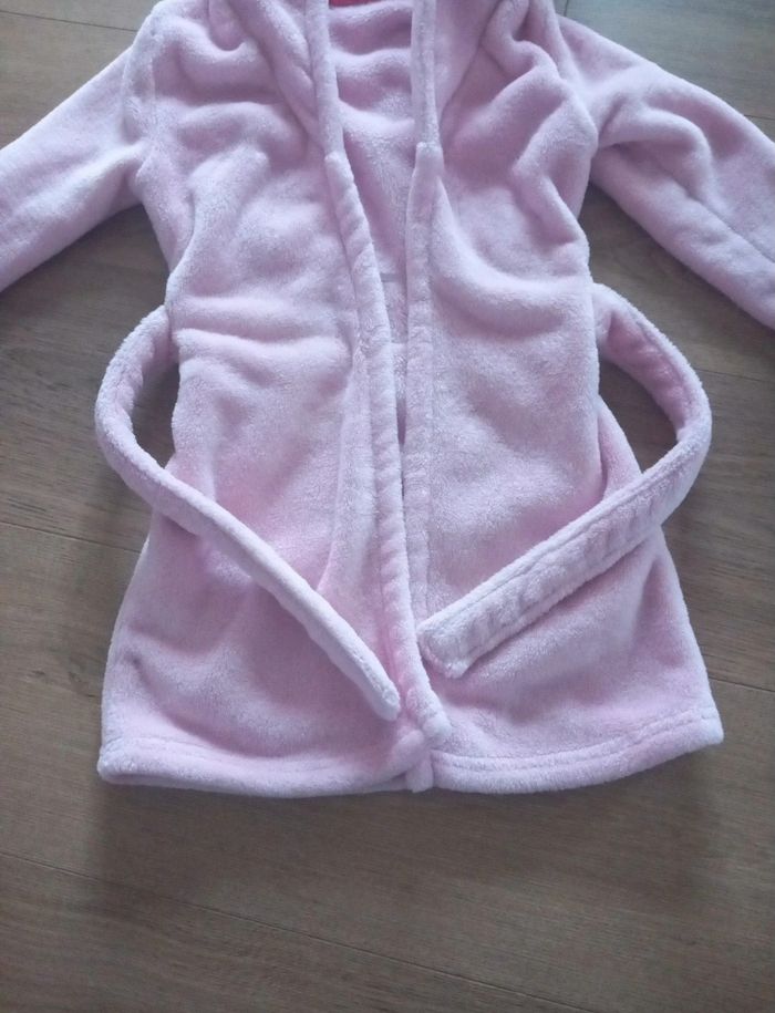 Lot vêtements fille 4/5 ans - photo numéro 3