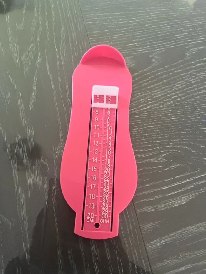 Mesure taille pieds enfants 0 à taille 30 !