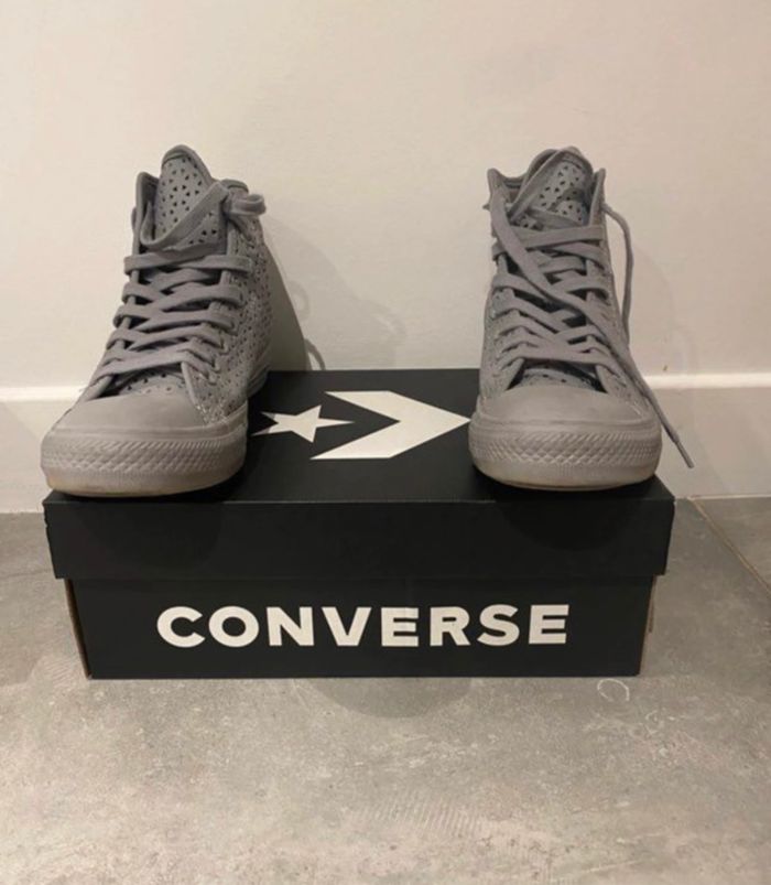 Paire de converses grises en cuir, très bon état pointure 39,5 - photo numéro 6