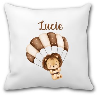 Coussin personnalisé lion parachute – Prénom au choix – Spécial rentrée scolaire – Housse + coussin 40x40 cm – Déco chambre enfant safari