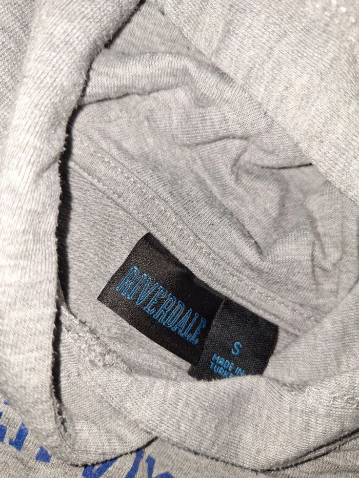 Top sweat - photo numéro 2
