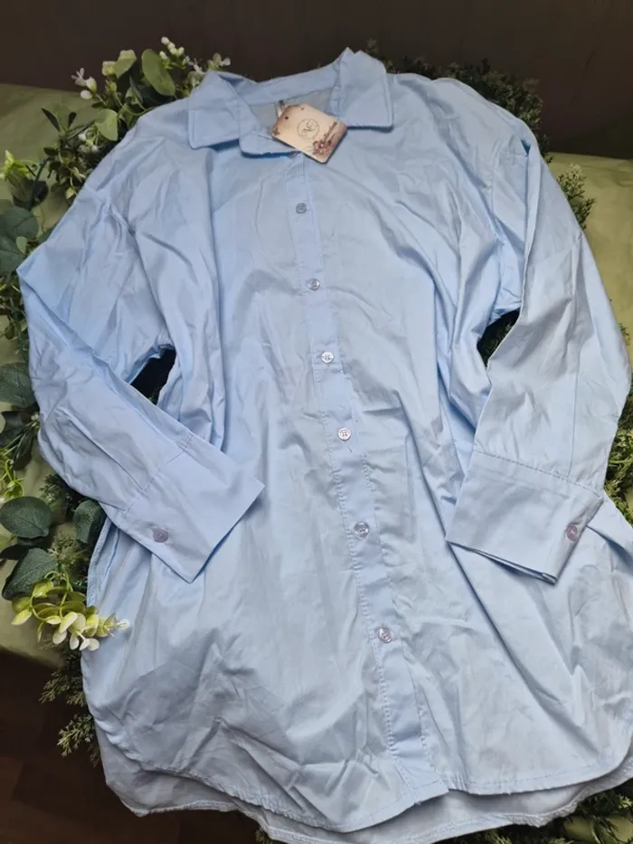 Chemise longue bleu ciel taille unique new collection neuve