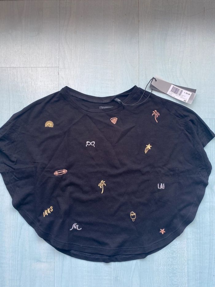 T shirt noir poncho ikks fille 4 ans