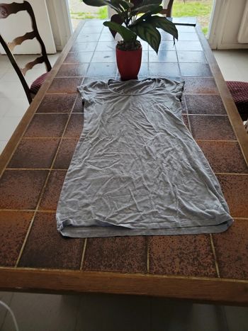 Tee shirt manches courtes long robe mi-longue