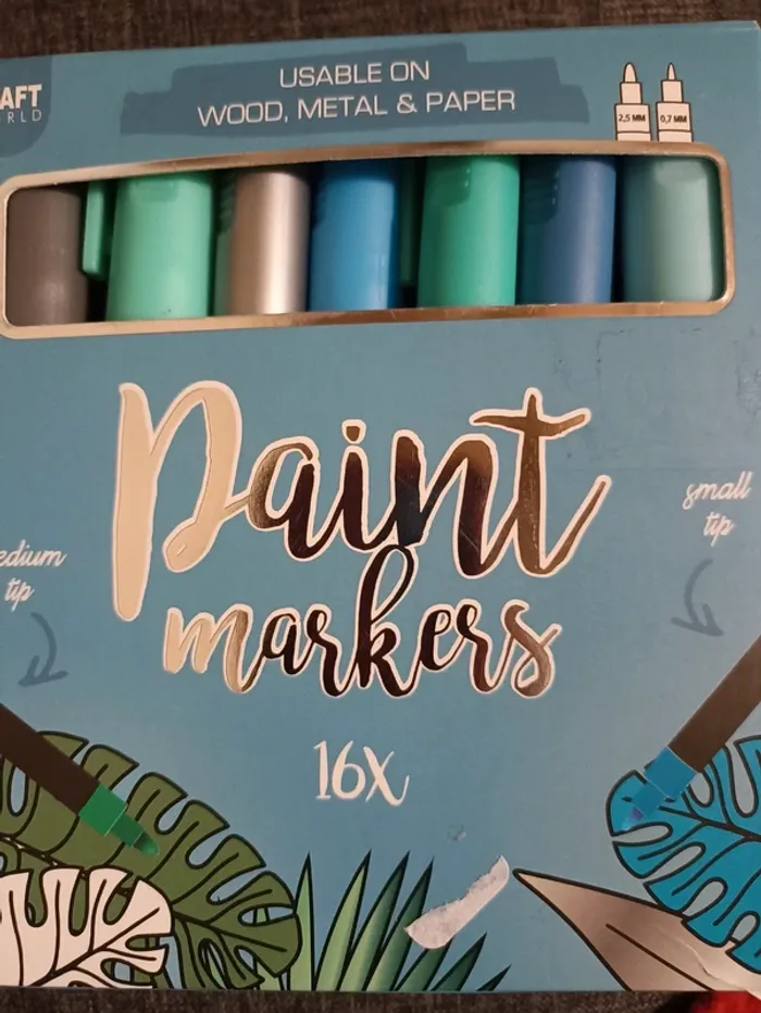 Paint markers x16 - Craft World