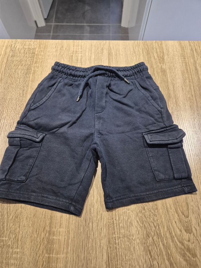 Lot short garçon T 8 ans - photo numéro 2