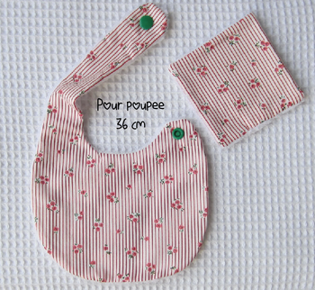 Accessoires poupée : Bavoir et lingette