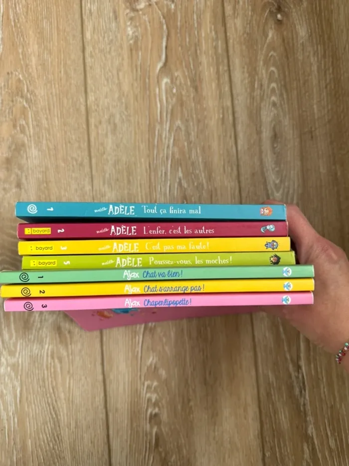 Lot livres mortelle Adèle et Ajax - photo numéro 7