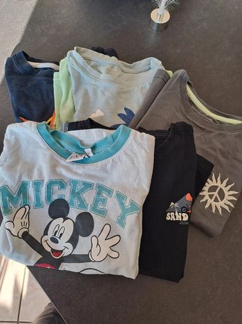 Lot tee-shirts