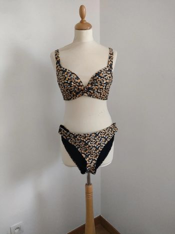 bikini avec maintien maillot de bain 42 2 pieces bonnet C noir orange beige