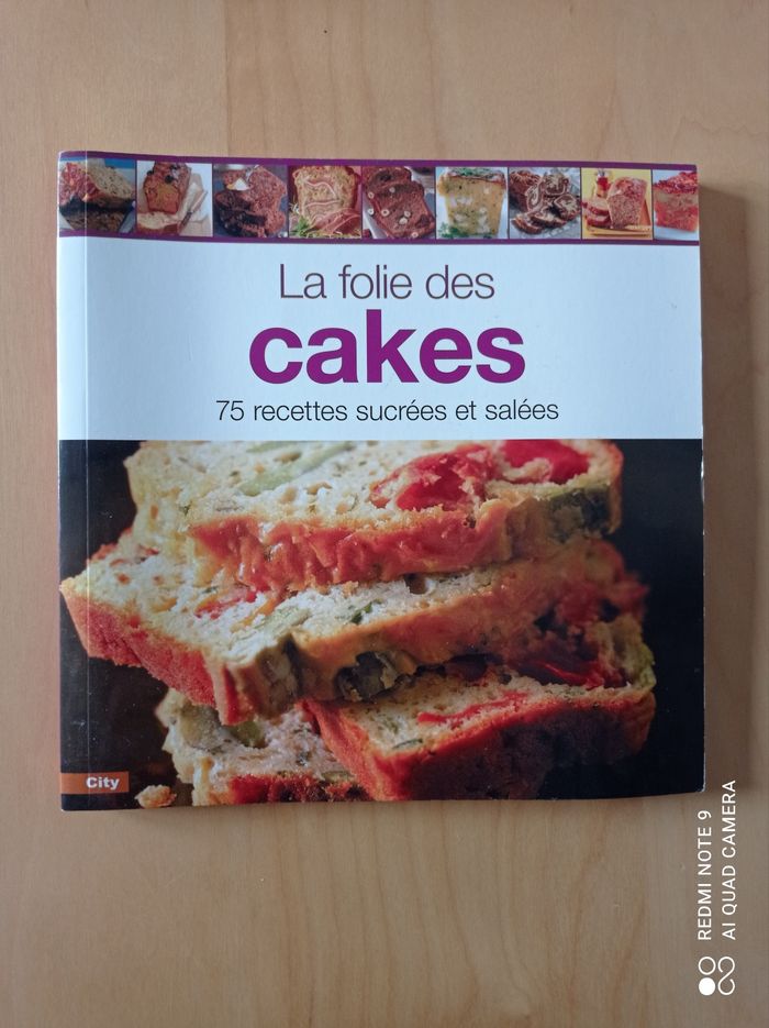Livre de recettes La folie des cakes, NEUF