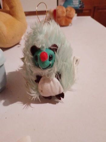 Peluche porte clé herisson vert 12 cm