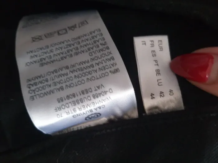Jeans a rivets - photo numéro 5